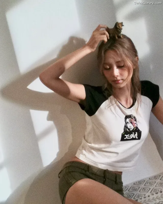 Tzuyu (Chiu Chú-jû)  Twice photo 20 of 545