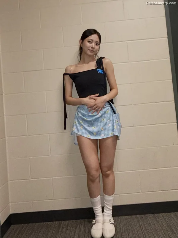 Tzuyu (Chiu Chú-jû) Twice photo 9 of 545