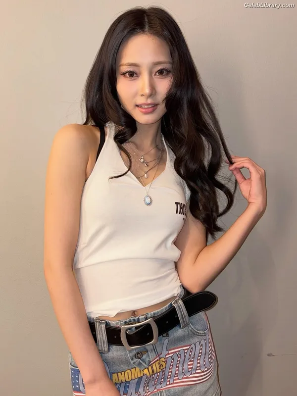Tzuyu (Chiu Chú-jû) Twice photo 11 of 545