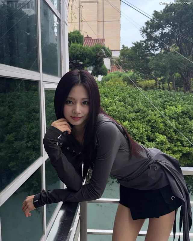 Tzuyu (Chiu Chú-jû) Twice photo 4 of 545