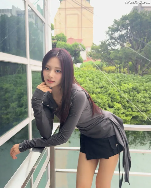 Tzuyu (Chiu Chú-jû) Twice photo 11 of 545