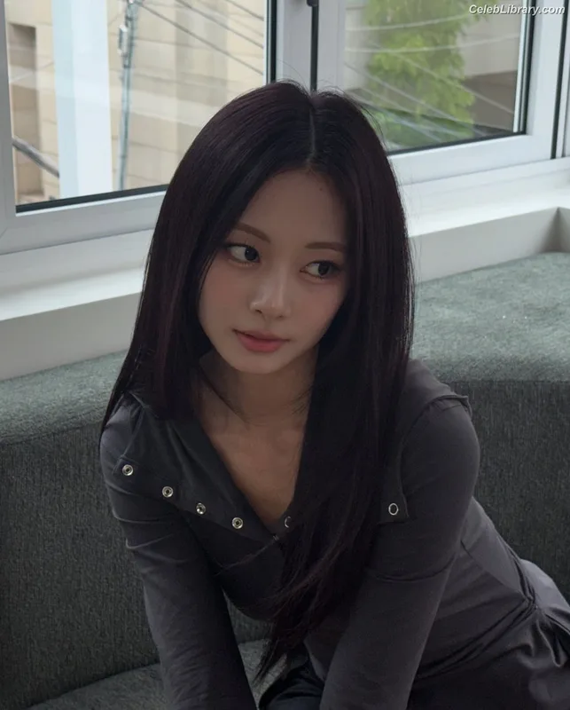 Tzuyu (Chiu Chú-jû) Twice photo 15 of 545