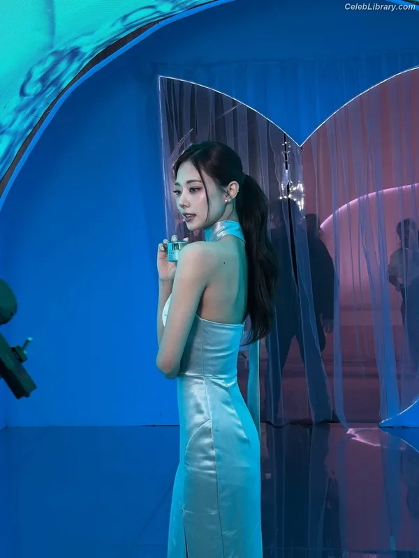 Tzuyu (Chiu Chú-jû) Twice photo 17 of 545