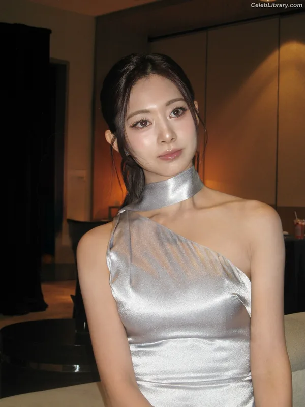 Tzuyu (Chiu Chú-jû) Twice photo 21 of 545