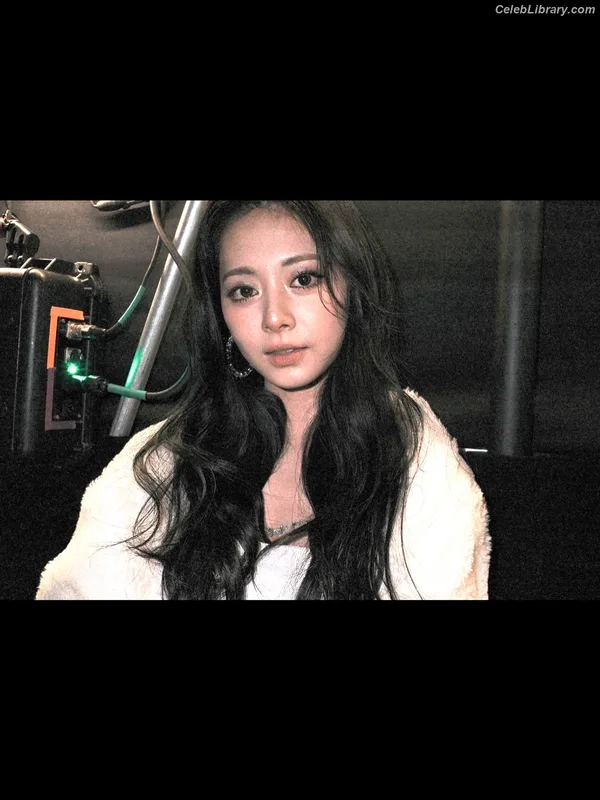 Tzuyu (Chiu Chú-jû) Twice photo 5 of 545