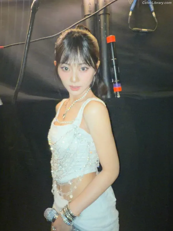 Tzuyu (Chiu Chú-jû) Twice photo 7 of 545