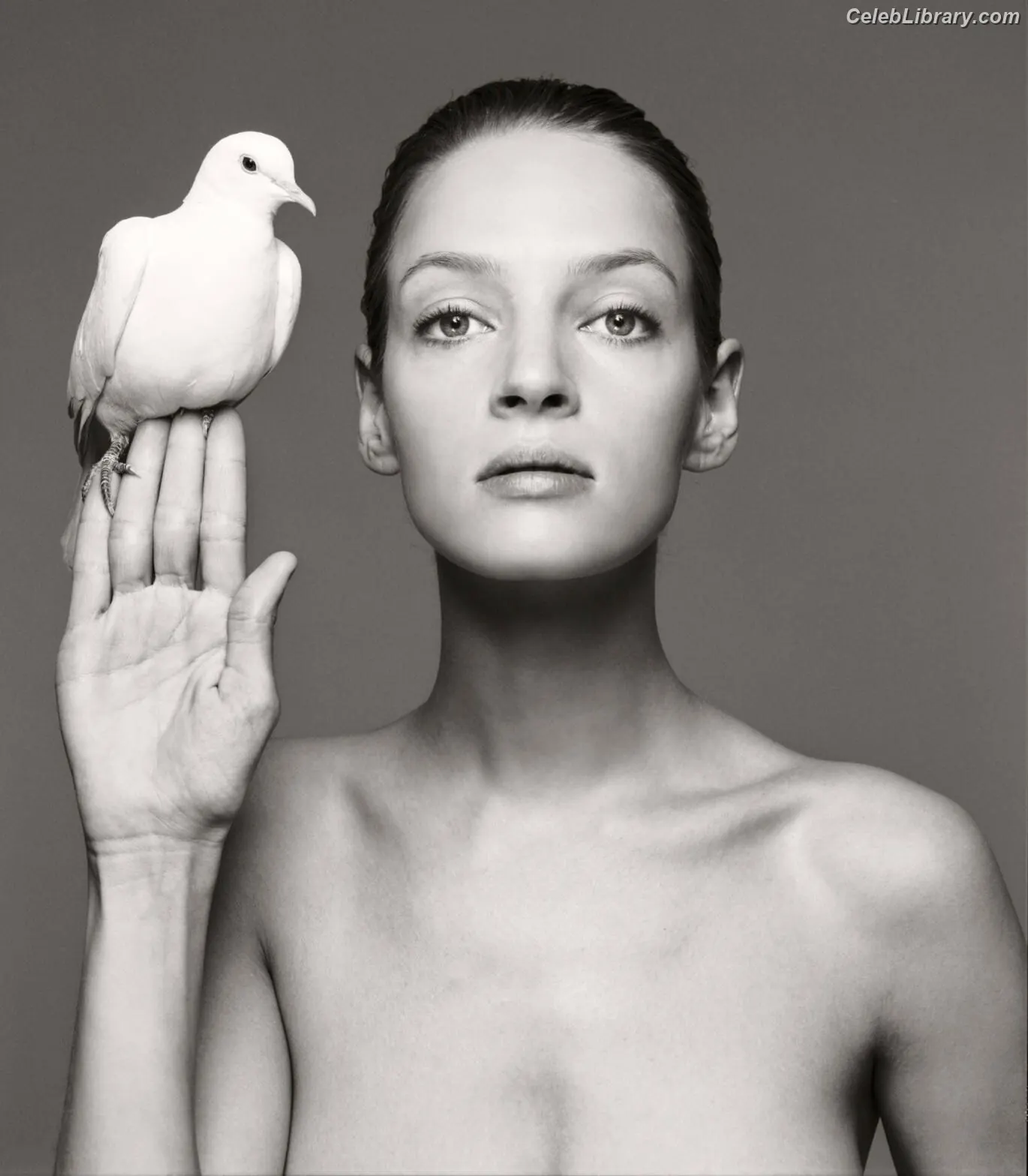 Uma Thurman photo 17 of 118