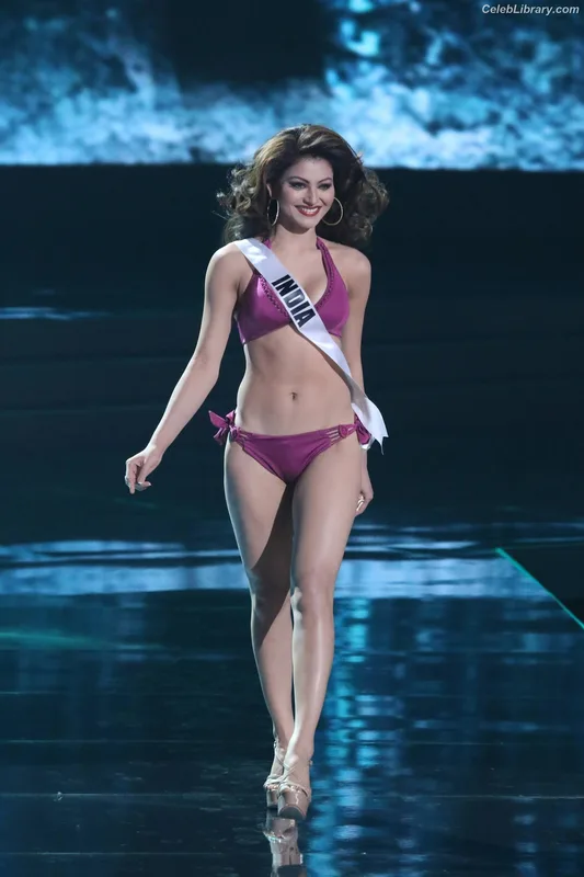 Urvashi Rautela photo 19 of 39