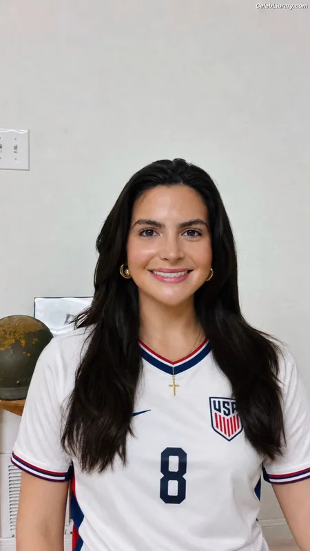 Valentina Gomez photo 1 of 55