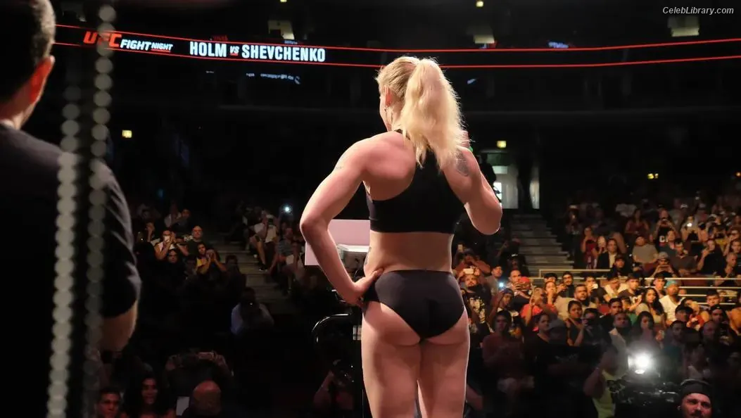 Valentina Shevchenko photo 14 of 299