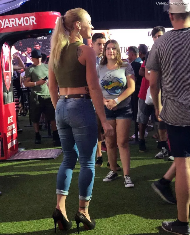 Valentina Shevchenko photo 2 of 299