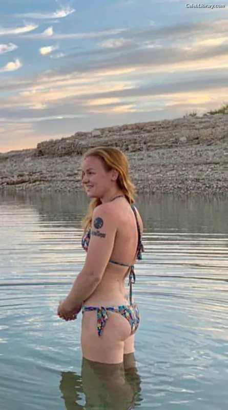 Valentina Shevchenko photo 1 of 299