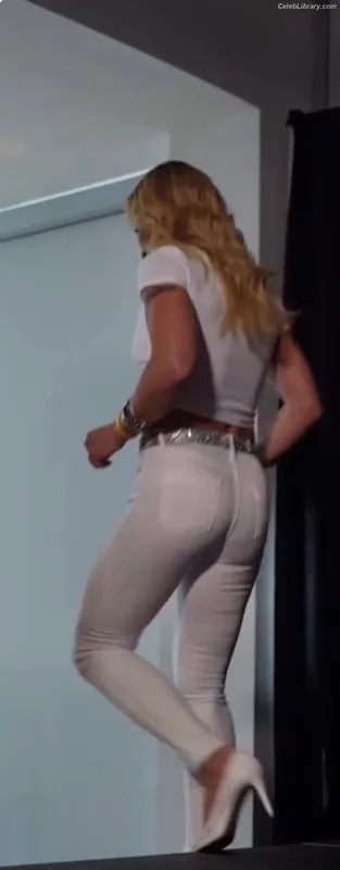 Valentina Shevchenko photo 17 of 299
