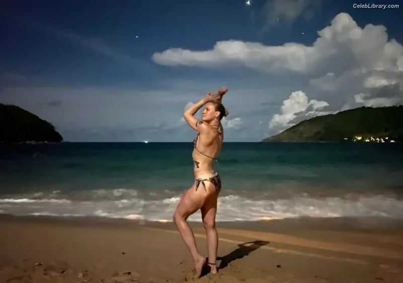 Valentina Shevchenko photo 10 of 299