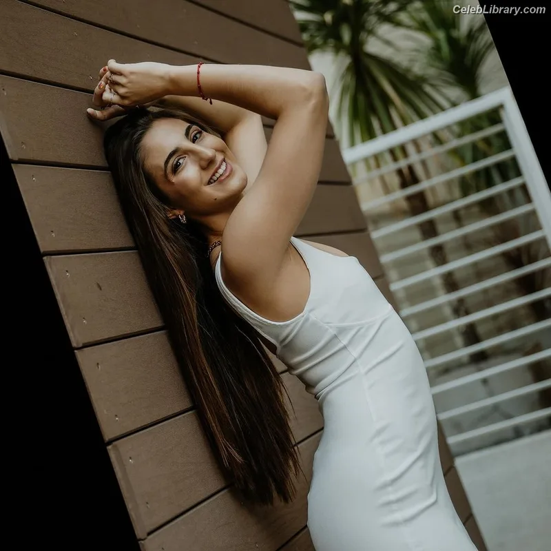 Valentina Toro Meneses photo 24 of 203