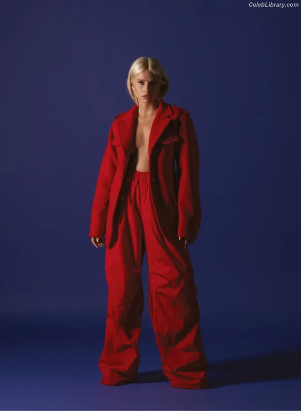 Valentina Zenere photo 3 of 43