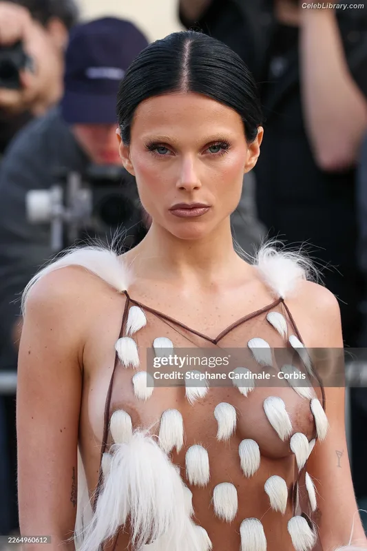 Valentina Zenere photo 18 of 43