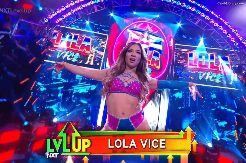 Valerie Loureda photo 19 of 1083