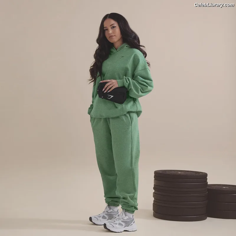 Valkyrae photo 1 of 3026