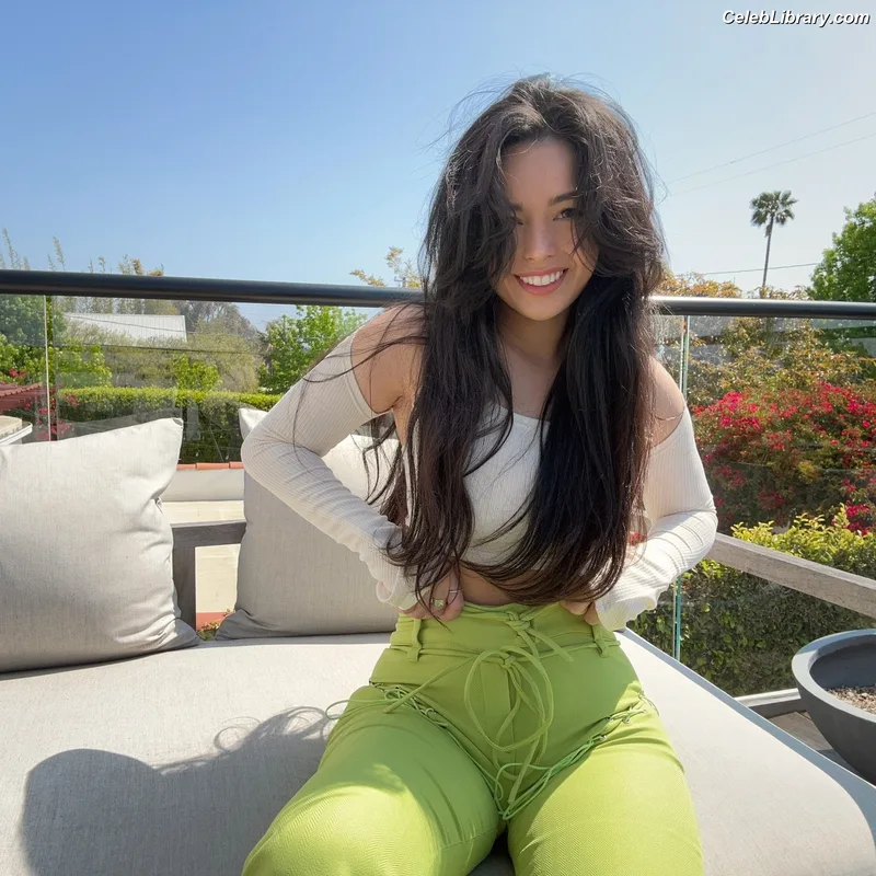 Valkyrae photo 3 of 3026