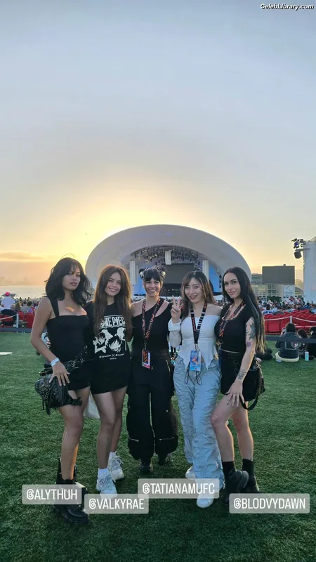 Valkyrae photo 22 of 3026