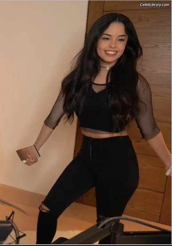 Valkyrae photo 3 of 3026