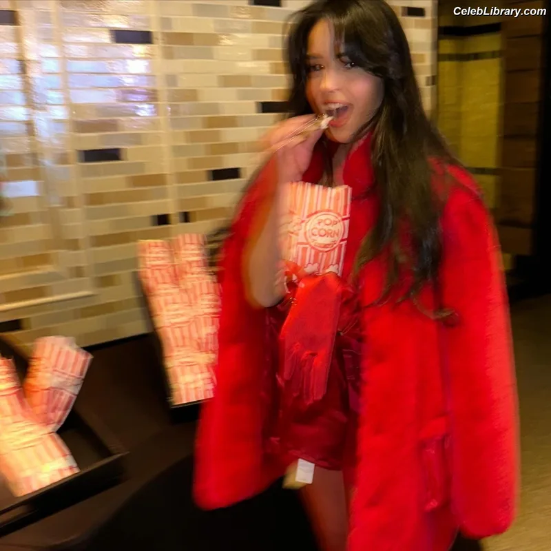 Valkyrae photo 9 of 3026