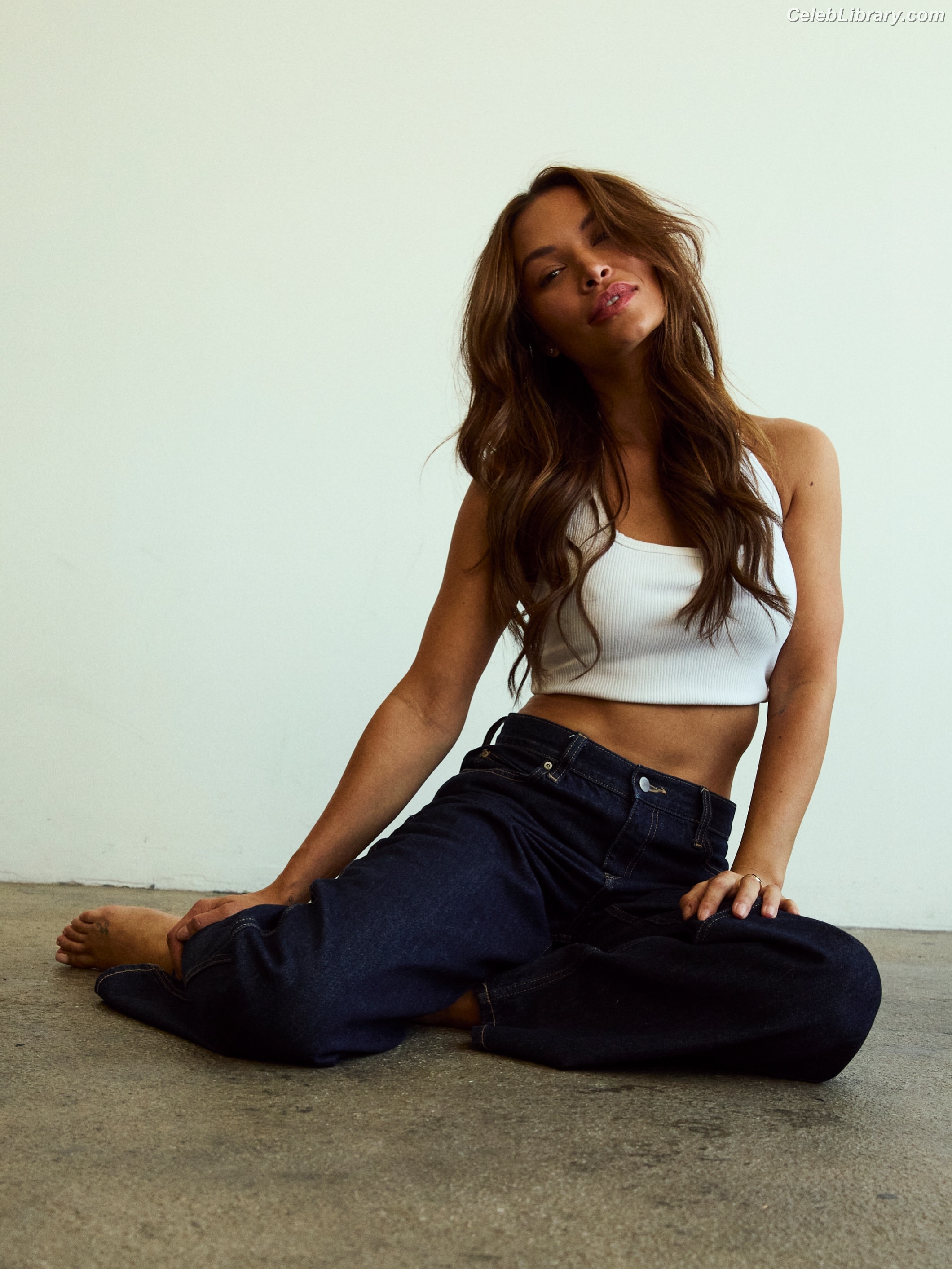Vanessa Curry photo 2 of 82