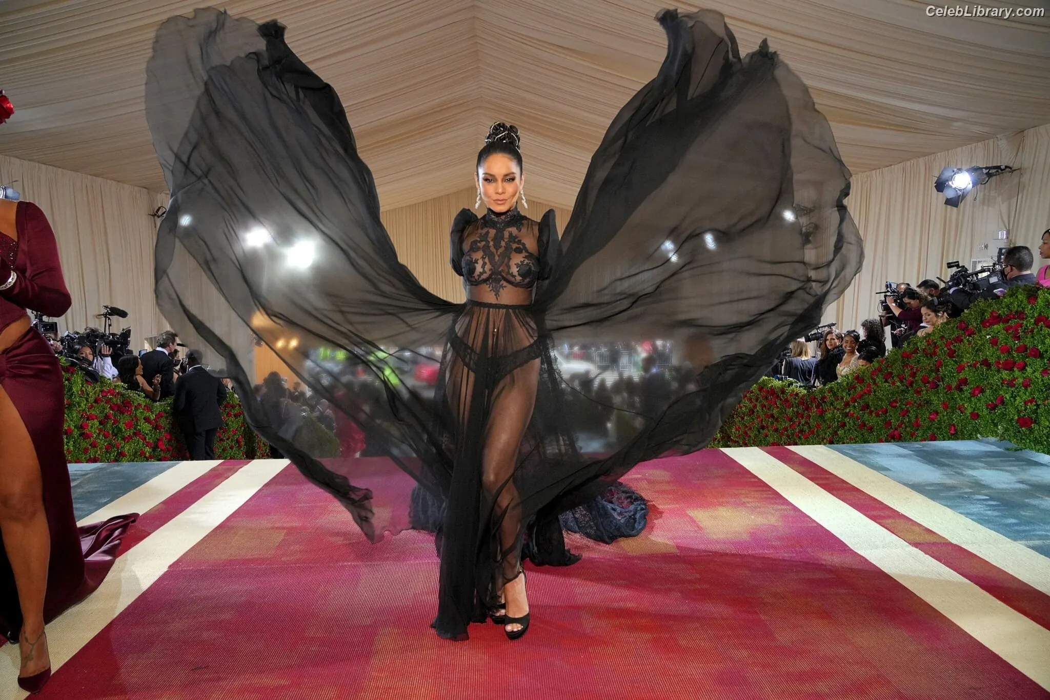 Vanessa Hudgens photo 10 of 1612