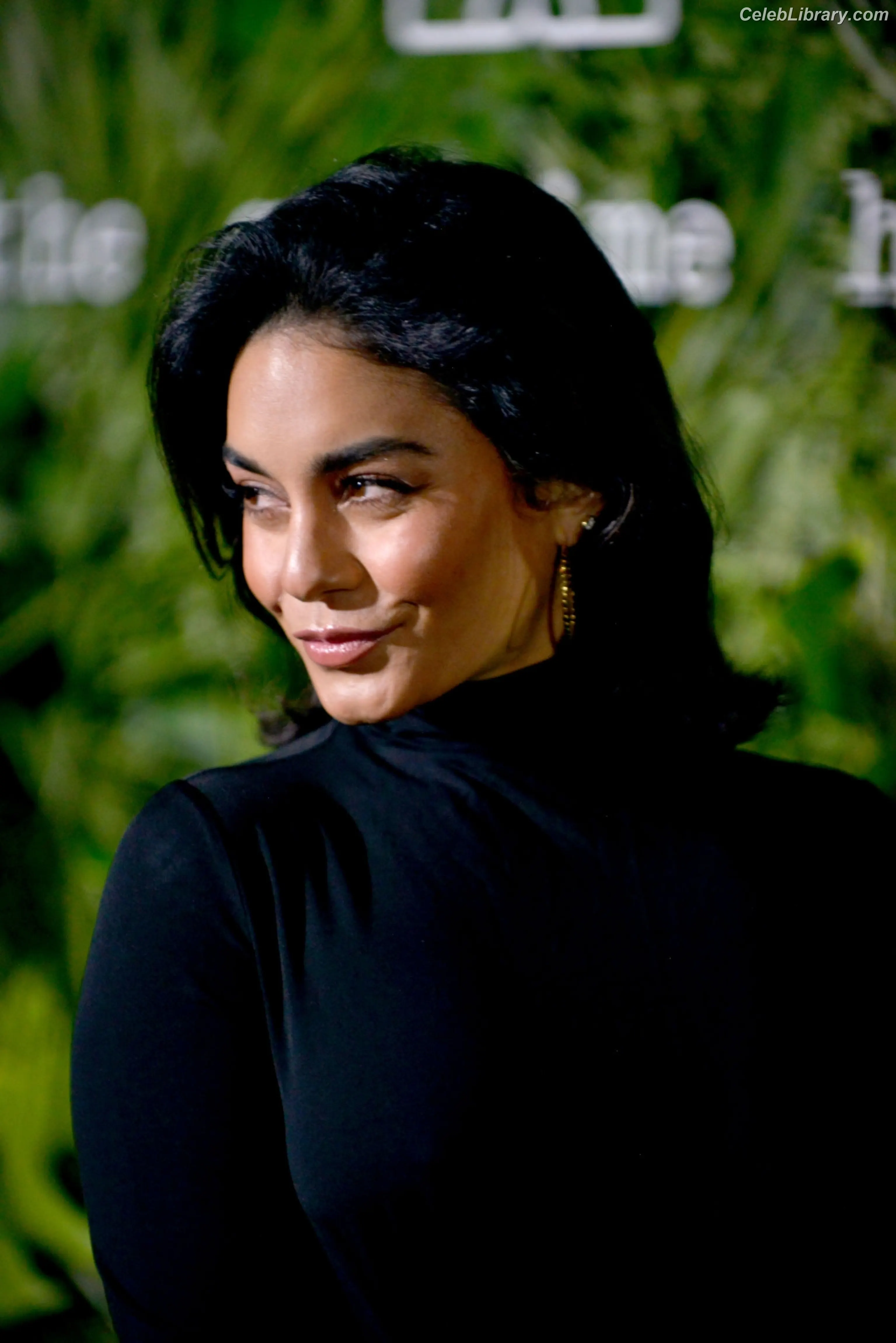 Vanessa Hudgens photo 15 of 1612