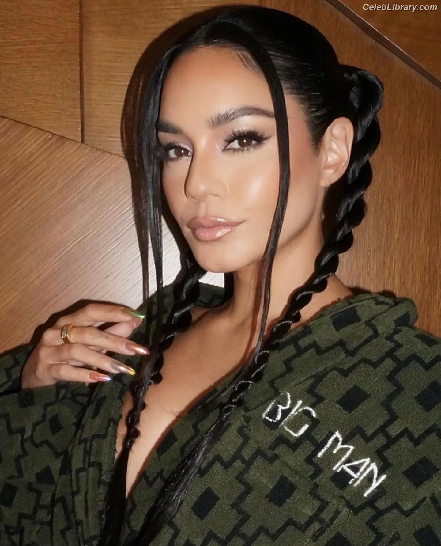 Vanessa Hudgens photo 20 of 1612