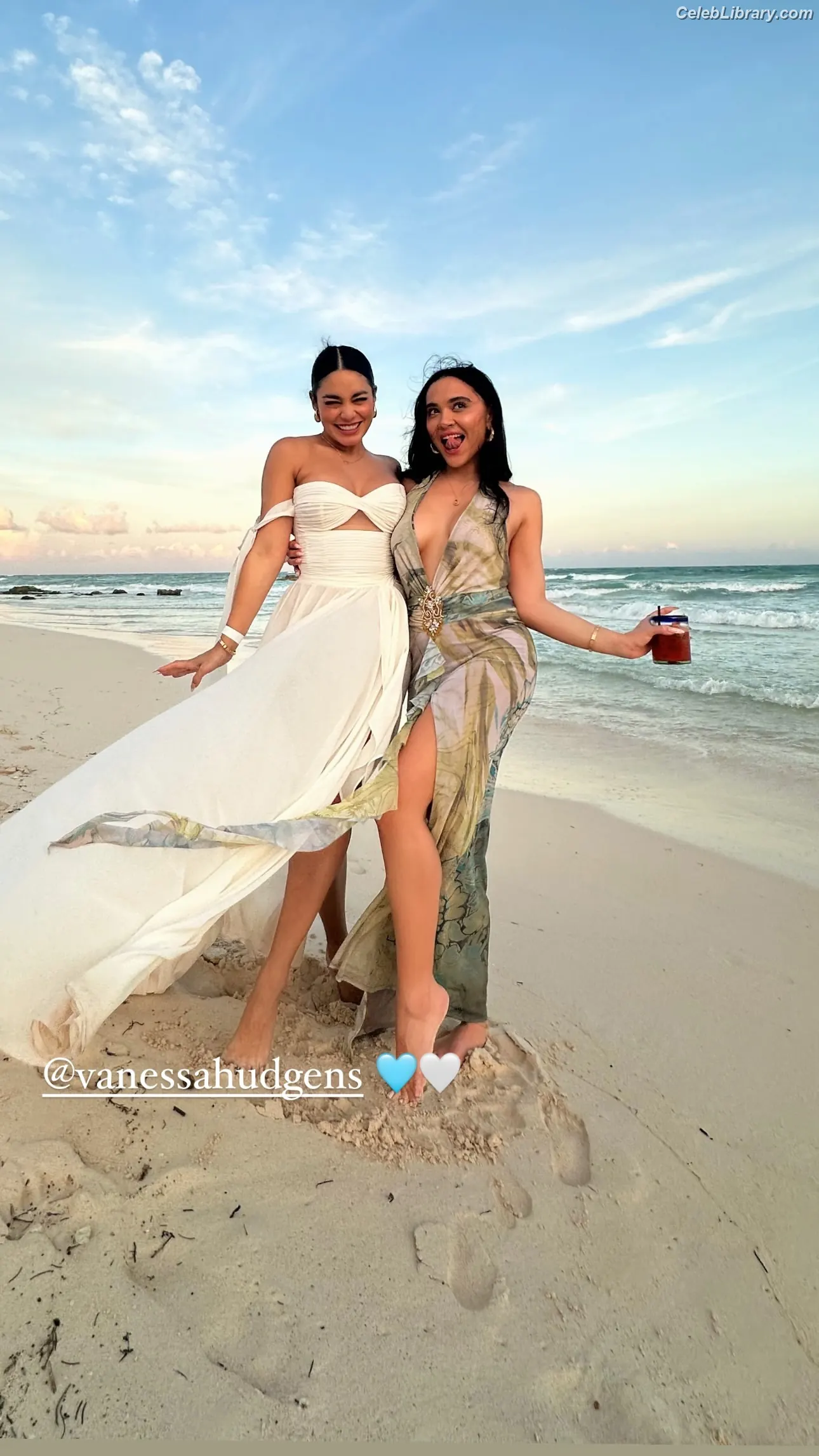 Vanessa Hudgens photo 14 of 1612