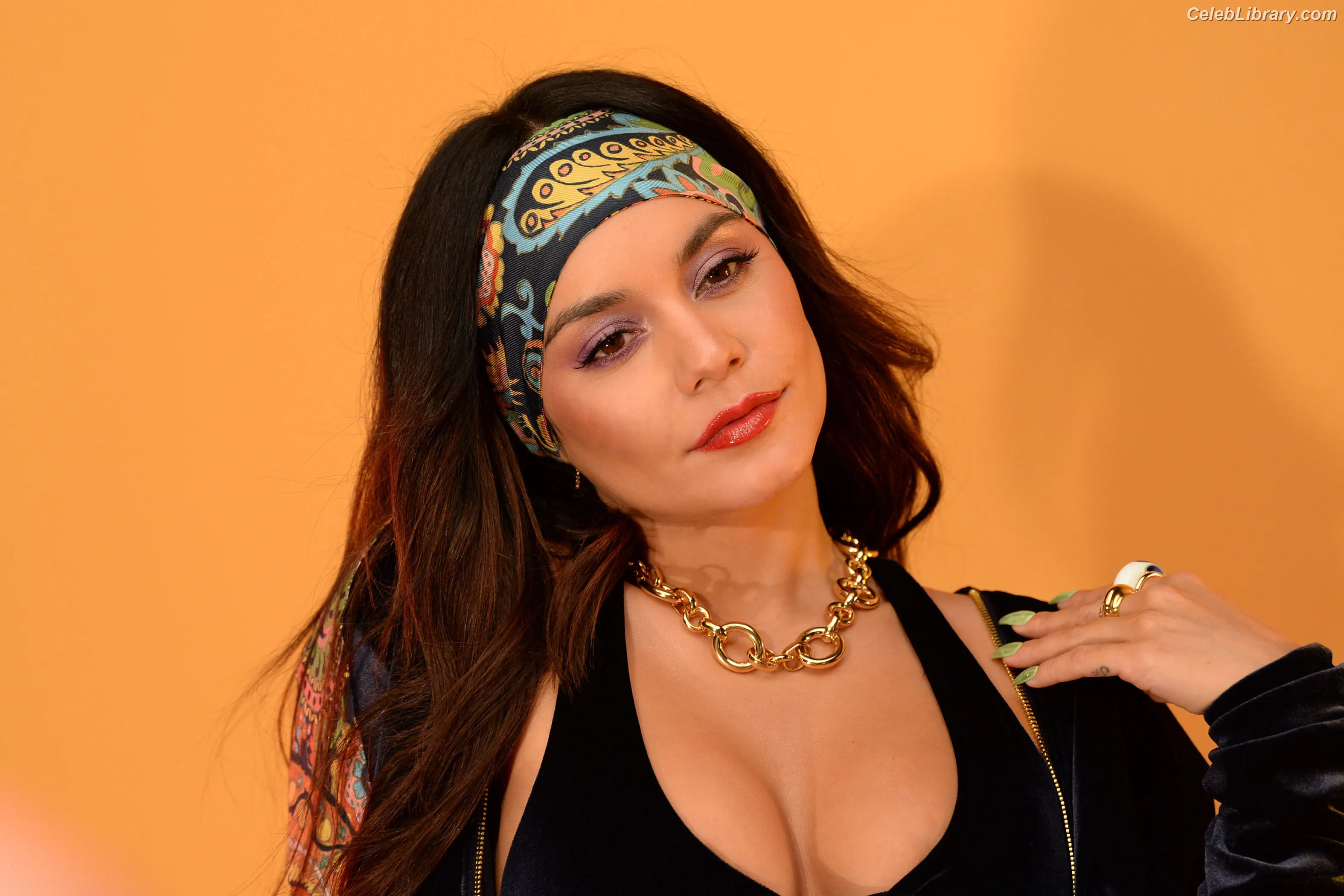 Vanessa Hudgens photo 18 of 1612