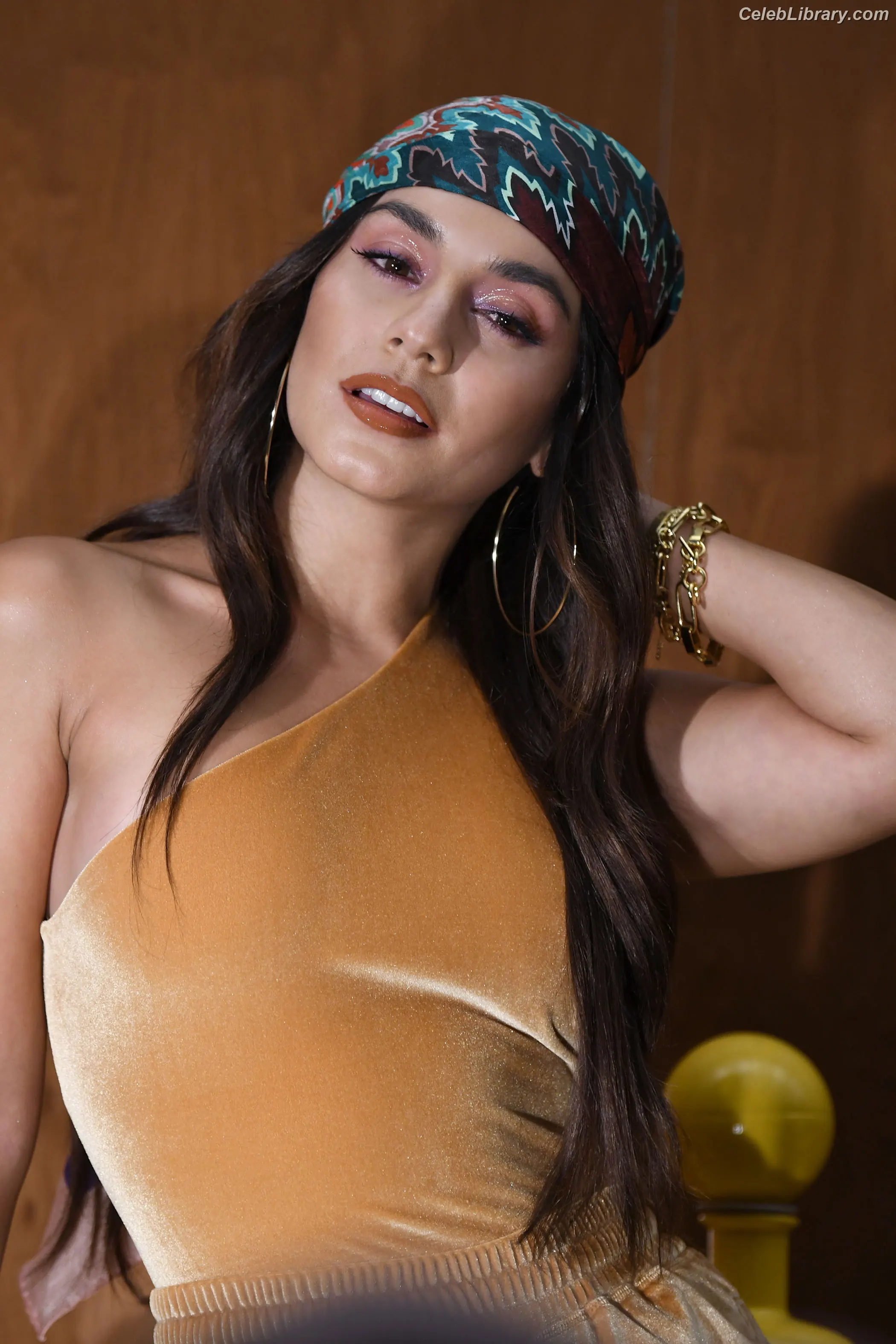 Vanessa Hudgens photo 7 of 1612