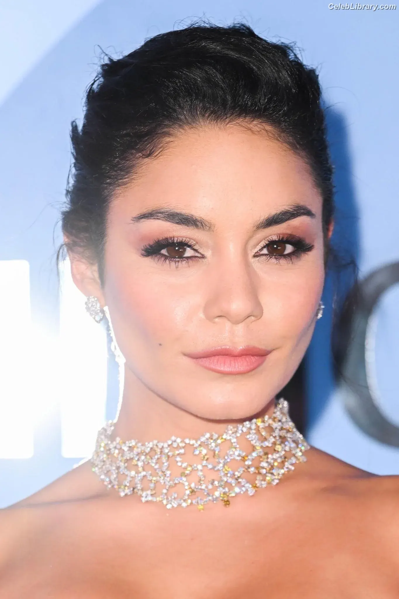 Vanessa Hudgens photo 16 of 1612