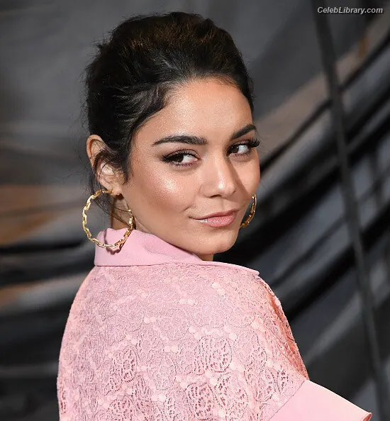 Vanessa Hudgens photo 10 of 1612