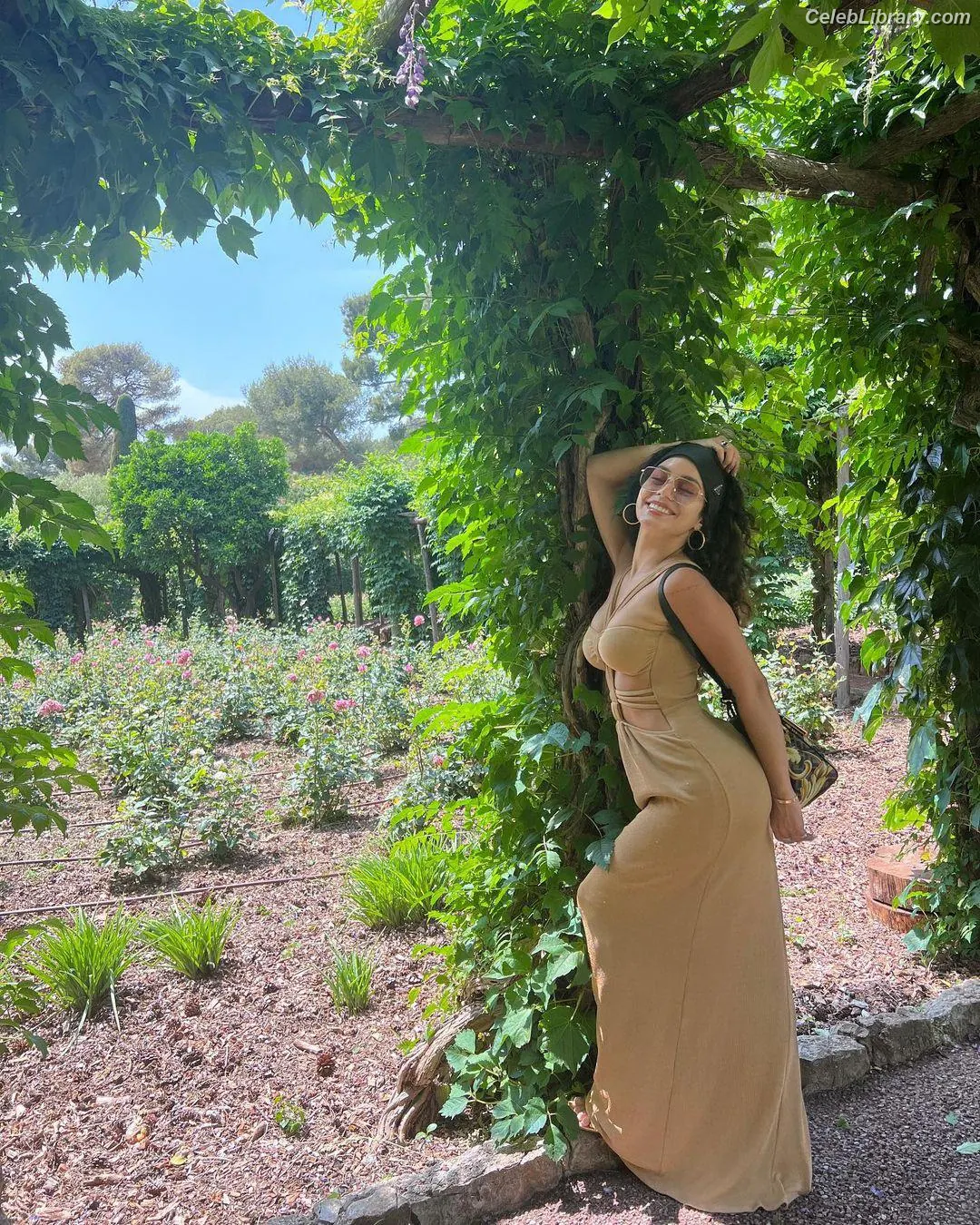 Vanessa Hudgens photo 13 of 1612