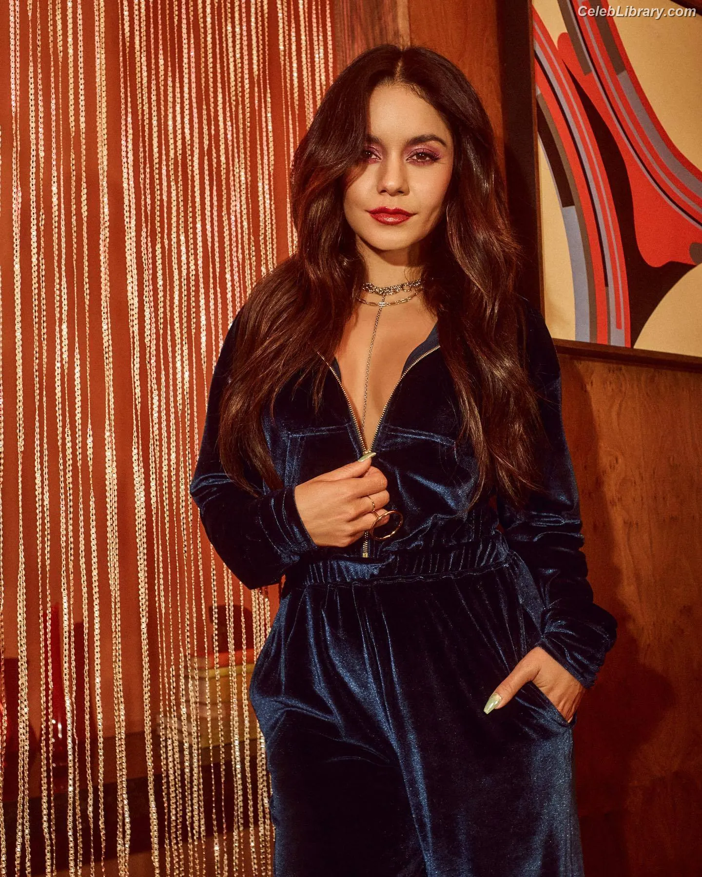 Vanessa Hudgens photo 16 of 1612