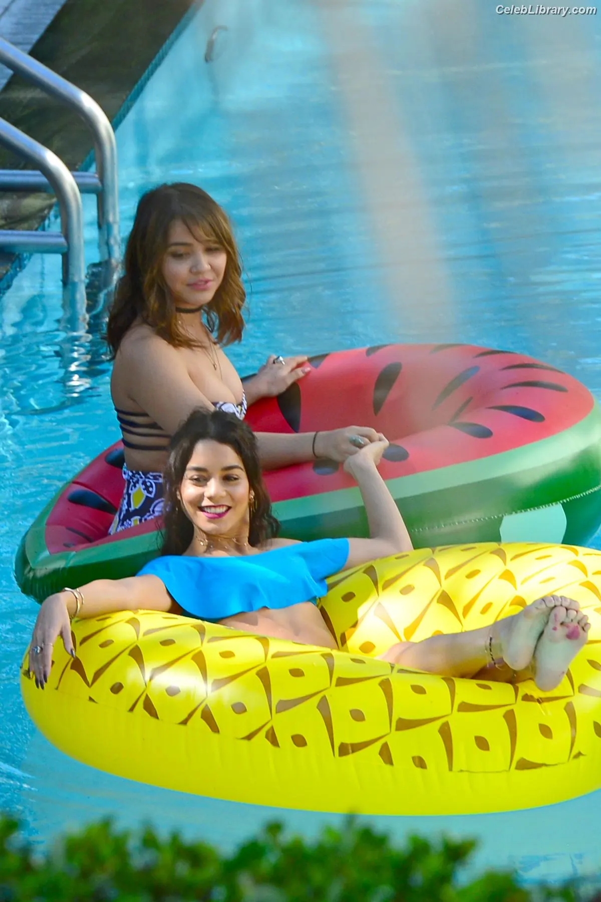 Vanessa Hudgens photo 12 of 1612