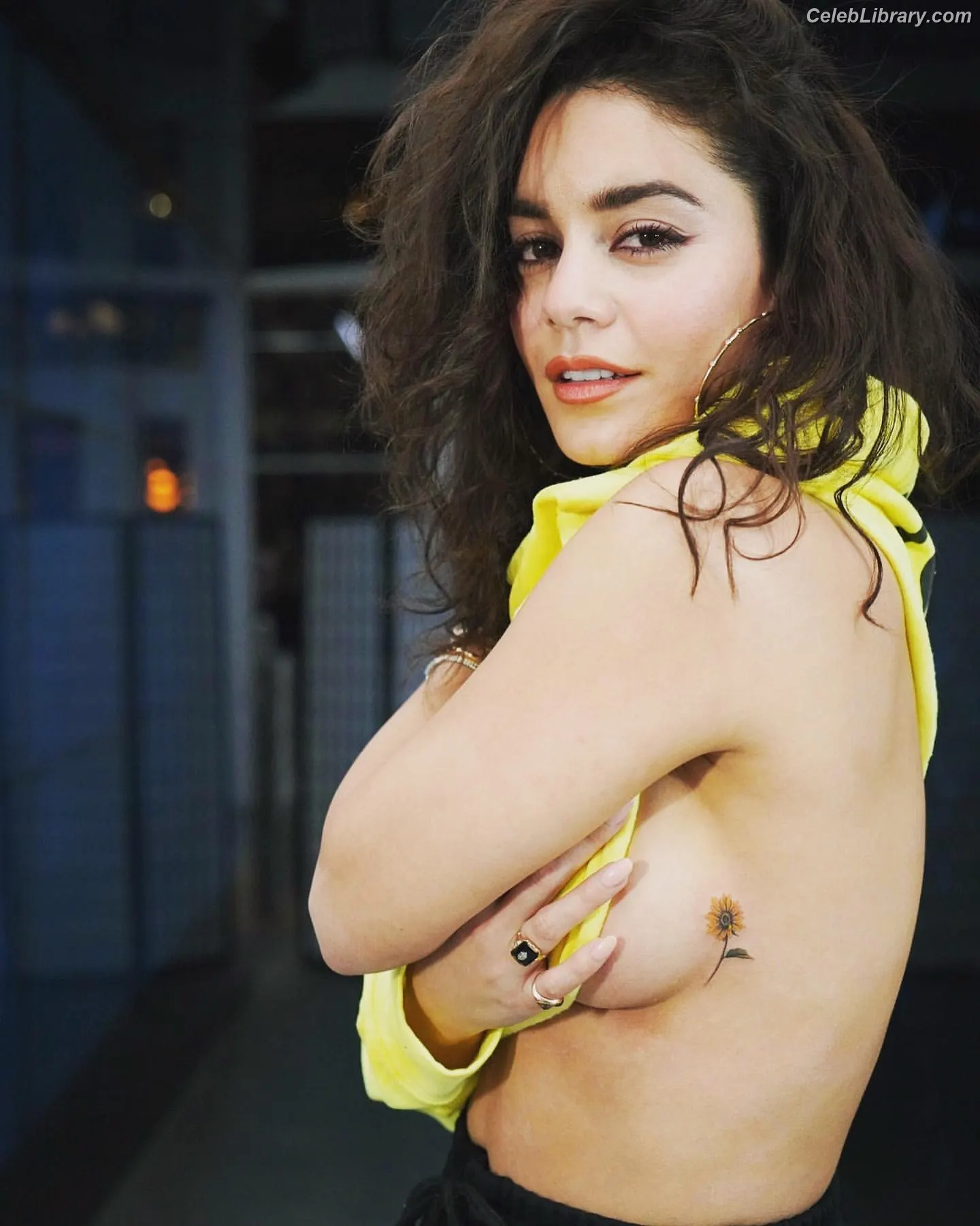 Vanessa Hudgens photo 8 of 1612