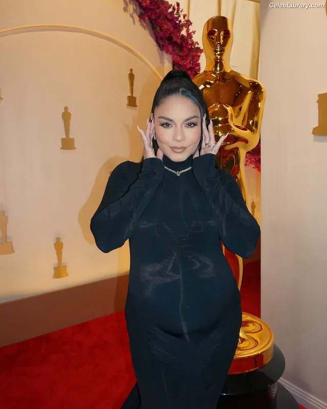 Vanessa Hudgens photo 6 of 1607