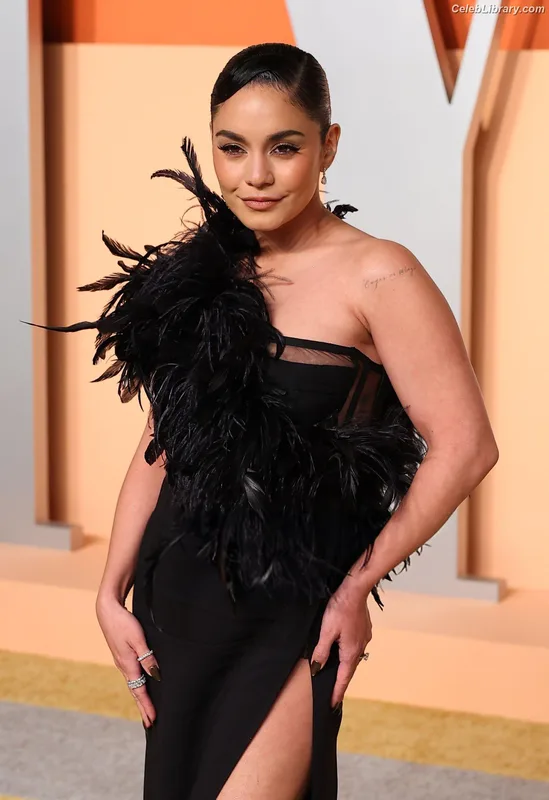 Vanessa Hudgens photo 14 of 1607