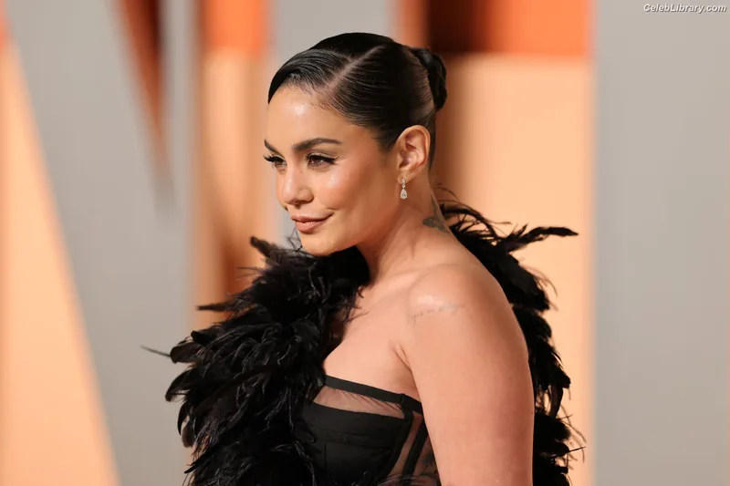 Vanessa Hudgens photo 19 of 1607