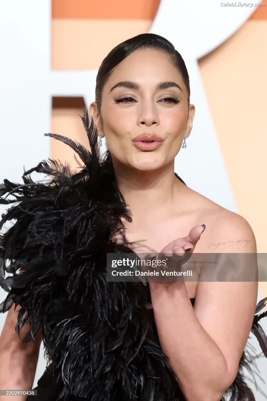 Vanessa Hudgens photo 4 of 1607