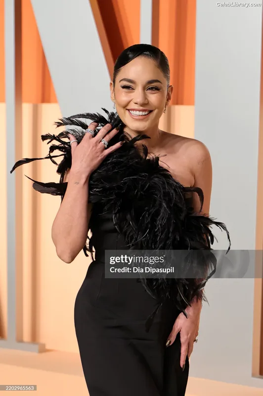 Vanessa Hudgens photo 8 of 1607