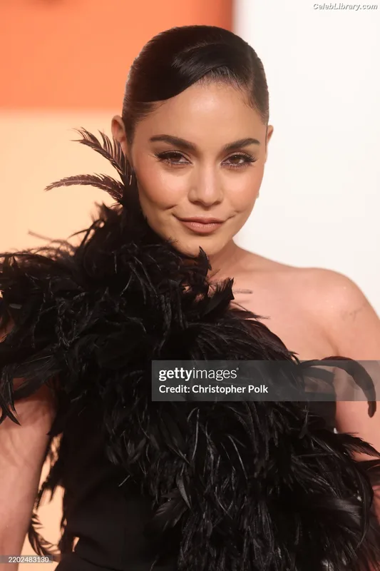 Vanessa Hudgens photo 10 of 1607
