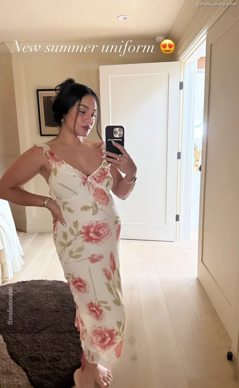 Vanessa Hudgens photo 19 of 1607