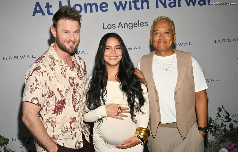 Vanessa Hudgens photo 17 of 1607