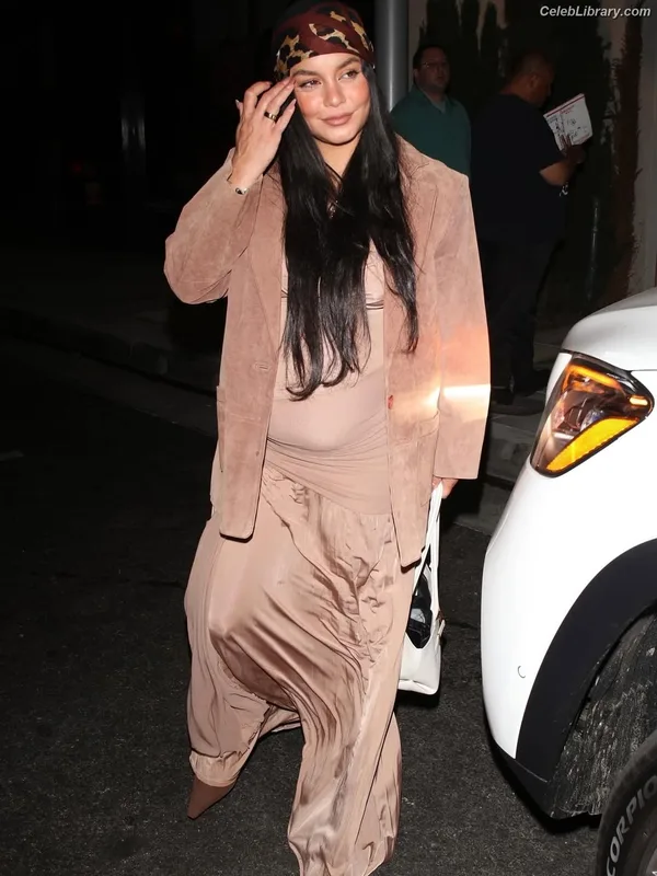 Vanessa Hudgens photo 23 of 1607