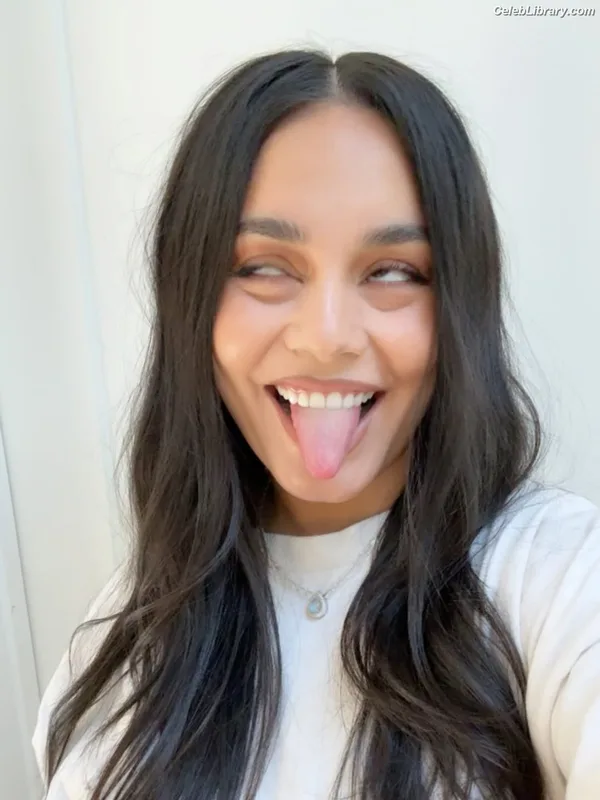 Vanessa Hudgens photo 14 of 1607